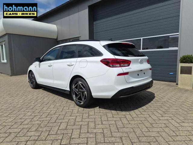 Hyundai i30 Kombi 1.6 T-GDI 150PS Automatik N-Line Sitzheizung Lenkradheizung Klimaautomatik Navi 10,3"-Touchscreen Bluelink Apple CarPlay + Android Auto PDC v+h R&uuml;ckf.Kamera 18-LM 