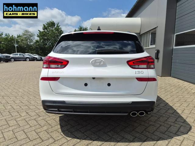 Hyundai i30 Kombi 1.6 T-GDI 150PS Automatik N-Line Sitzheizung Lenkradheizung Klimaautomatik Navi 10,3"-Touchscreen Bluelink Apple CarPlay + Android Auto PDC v+h R&uuml;ckf.Kamera 18-LM 