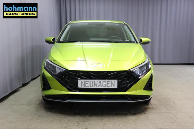 i20 (BC3) Trend Line 1.0 T-GDi 74kW Lucid Lime Metallic Sitzpolsterung in Stoff Schwarz PA4 Infotainment-Paket