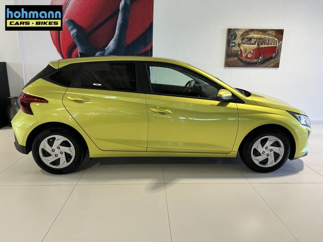 i20 GO! Lucid Lime Metallic, Beispielbilder, ggf. teilweise mit Sonderausstattung