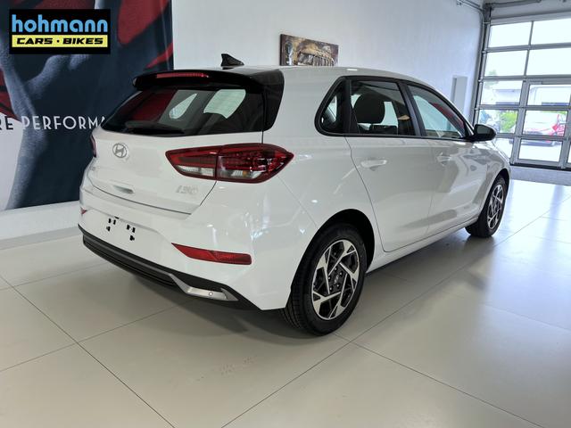 Hyundai i30 GO Atlas White