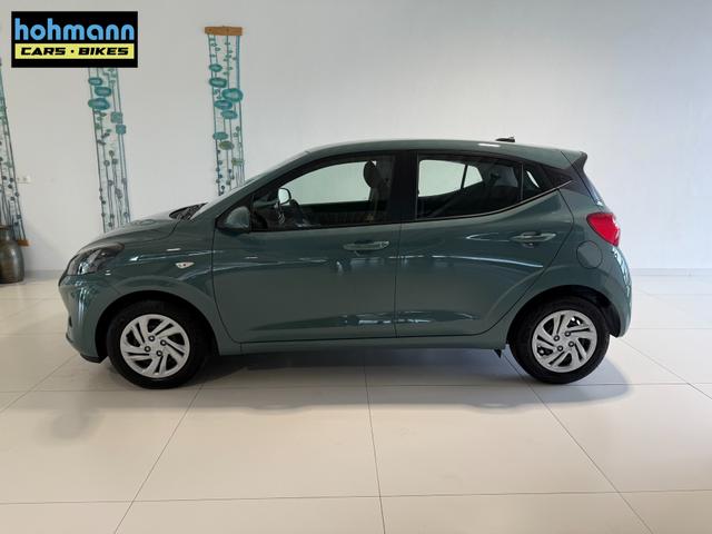 Hyundai i10 GO Mangrove Green
