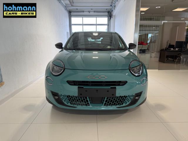 Fiat 600 La Prima Aqua Blau