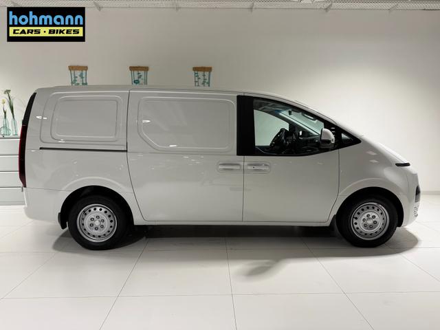 Hyundai Staria Kastenwagen 3 Sitzer