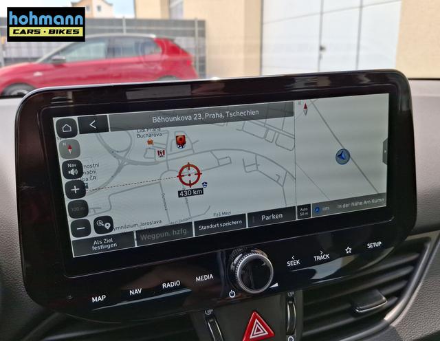 Hyundai / i30 / Schwarz / Family / / 