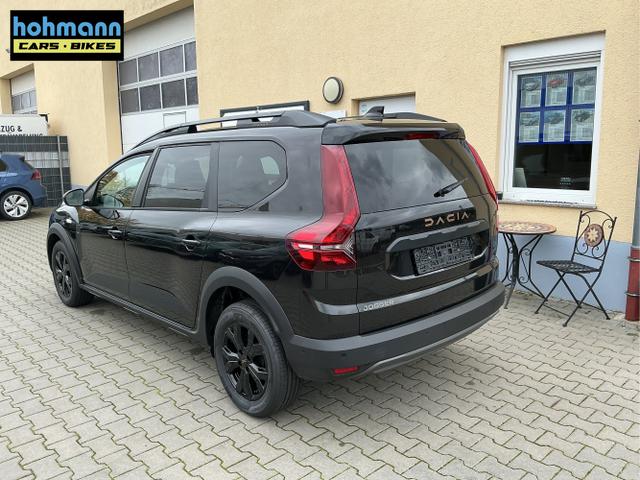 Dacia / Jogger / Schwarz / Extreme 5 Sitzer / Black Nacr&eacute; / , Beispielbilder, ggf. teilweise mit Sonderausstattung