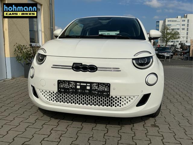 Fiat / 500e / Wei&szlig; / La Prima / Arktis Wei&szlig; / , Beispielbilder, ggf. teilweise mit Sonderausstattung