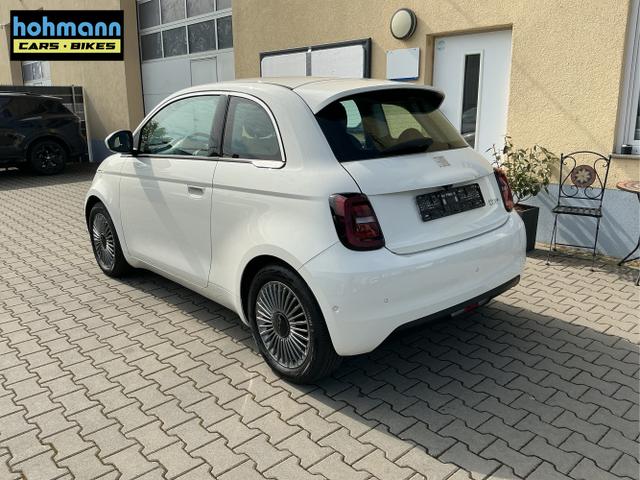 Fiat / 500e / Wei&szlig; / La Prima / Arktis Wei&szlig; / , Beispielbilder, ggf. teilweise mit Sonderausstattung