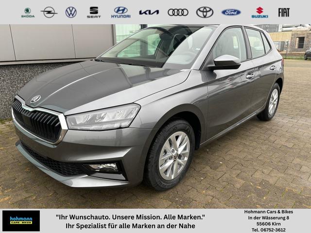 Skoda Fabia - Sondermodell 130 Jahre LIEFERUNG KOSTENLOS! 1.0 MPI 80PS, METALLIC, 15" ALU, LED-Scheinwerfer, M-Lederlenkrad, Nebelscheinwerfer, Parksensoren hinten, Rückfahrkamera, Sitzheizung, Tempomat, Klimaanlage, Infotainment 8"+Wireless SmartLink, Fußmatten, Mittelarmlehne vorne