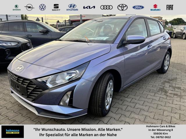 Hyundai i20 - Comfort 1.2i 79PS, META-BLUE METALLIC, 5 Jahre Garantie, NAVIGATION 10,25", Klima, Parksensoren hinten, Rückfahrkamera, Alarm, Lederlenkrad, Tempomat, Armlehne vorne, Reserverad, 4x elektr. Fensterheber, Fernlicht-Assistent