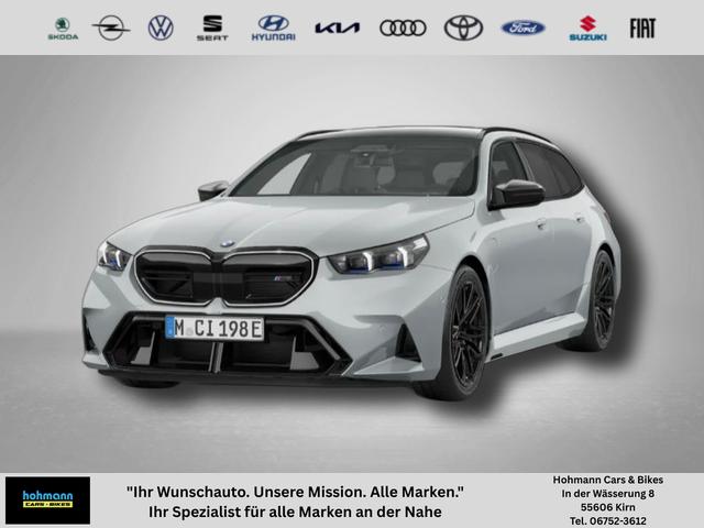 BMW M5 - Touring 4.4 8-Gang Steptronic xDrive