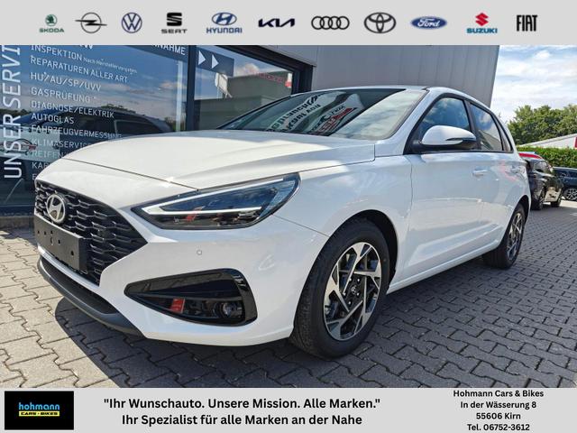 Hyundai i30 - Family HB 1.6 GO*Navi*LED*Shzg*Lhzg*PDC*Cam*16Zoll*
