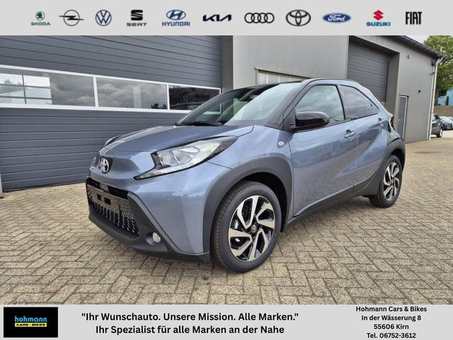 Toyota Aygo X - 1.0 VVT-i 72PS Teamplayer Sitzheizung AbstandsTempomat Multifunktionslenkrad Klima Radio Bluetooth Touchscreen Apple CarPlay + Android Auto 17-LM