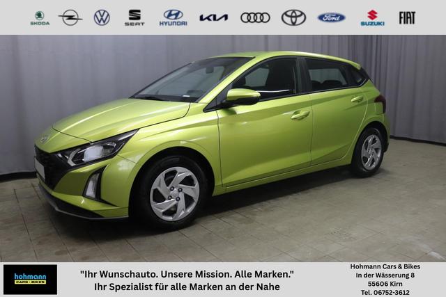 Hyundai i20 - Comfort 1.2 58 kW (79 PS) Klimaanlage, Navigationssystem, Radio mit DAB, Apple CarPlay & Android Auto, Rückfahrkamera, Einparkhilfe hinten, Lichtsensor, Spurhalteassistent, Fernlichtassistent, Verkehrszeichenassistent uvm.