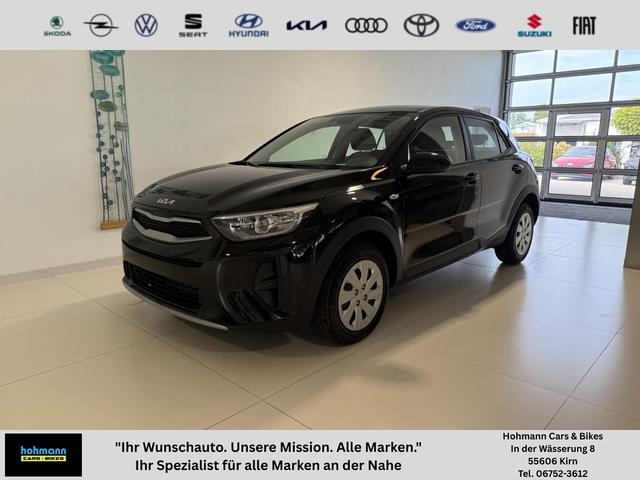 Kia Stonic - Silver 1,2 DPI 57 kW (79 PS) Klimaanlage, Radio, DAB, Android Auto, Apple CarPlay, Touchscreen, Navigationssystem, Freisprecheinrichtung, Bluetooth, LED-Tagfahrlicht, Einparkhilfe hinten, Rückfahrkamera, Tempolimitassistent, uvm.