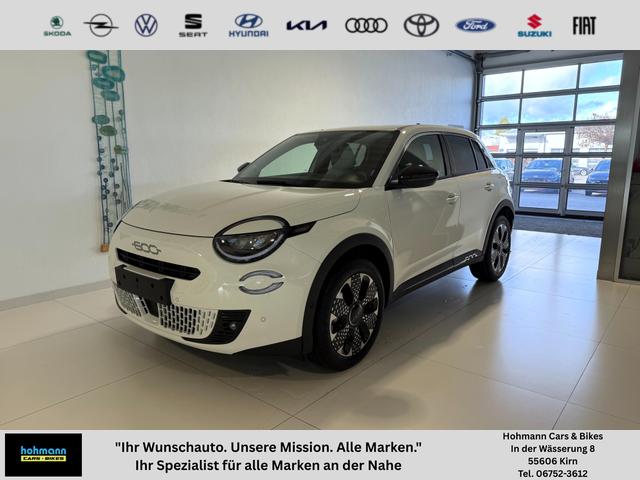 Fiat 600 - La Prima Hybrid 1.2 T3 107 kW (145 PS) DCT Klimaautomatik, Massagesitz, Sitzheizung, elektrisch verstellbarer Fahrersitz, Radio, DAB, Apple CarPlay, Android Auto, Navigationssystem, 18 Zoll Leichtmetallfelgen, uvm.