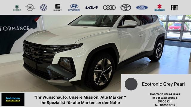 Hyundai TUCSON - GO 1.6 T-GDI 48V 2WD DCT 117 kW (160 PS) Lenkradheizung, Sitzheizung, 2-Zonen-Klimaautomatik, Navigationssystem, Android Auto, Apple CarPlay, Induktive Ladestation, Radio, DAB, Smart-Key, Privacy Glass, Rückfahrkamera, 18 Zoll Leichtmetallfelgen, uvm.