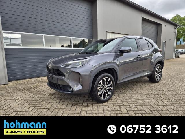 Toyota Yaris Cross - 1.5VVT-iE 130PS Automatik Teamplayer Klimaautomatik Sitzheizung Lenkradheizung PDC v+h Rückf.Kamera 17-LM abged.Scheiben 2xKeyless DAB+ Bluetooth Touchscreen Apple CarPlay Android Auto