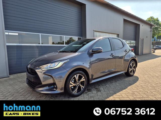 Toyota Yaris - 1.5VVT-iE 116PS Automatik Teamplayer Klimaautomatik Sitzheizung Lenkradheizung Rückf.Kamera 16-LM abged.Scheiben 2xKeyless DAB+ Bluetooth Touchscreen Apple CarPlay Android Auto ACC