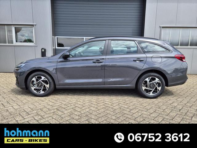 Hyundai i30 Kombi - 1.0 T-GDI 100PS Automatik AbstandsTempomat Toter-Winkel-Assistent Sitzheizung Lenkradheizung Klimaautomatik Navi 10,25"-Touchscreen DAB+ wireless Apple CarPlay + Android Auto PDC v+h Rückf.Kamera 16-LM