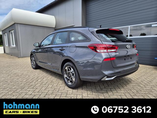 Hyundai i30 Kombi - 1.0 T-GDI 100PS Automatik AbstandsTempomat Toter-Winkel-Assistent Sitzheizung Lenkradheizung Klimaautomatik Navi 10,25"-Touchscreen DAB+ wireless Apple CarPlay + Android Auto PDC v+h Rückf.Kamera 16-LM