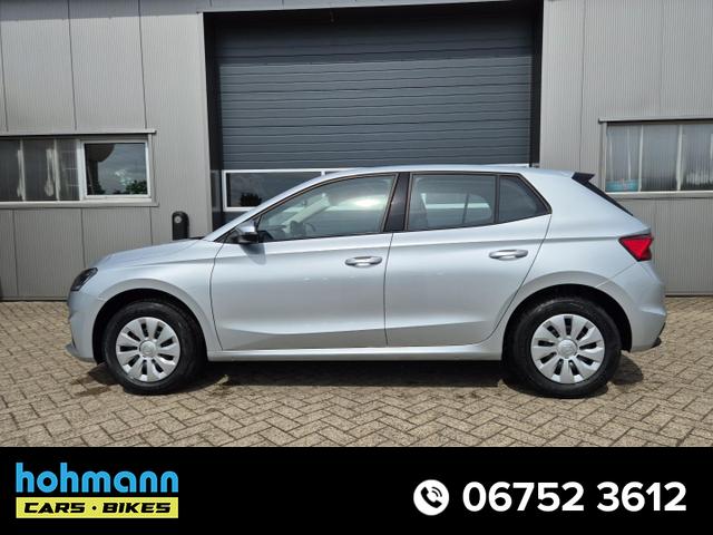 Skoda Fabia - 1.0 TSI 95PS Selection 5-türig Rückf.Kamera Parksensoren Sitzheizung Multifunktionslenkrad Klima Skoda-Radio Bluetooth Touchscreen Tempomat Nebelsch. Apple CarPlay + Android Auto