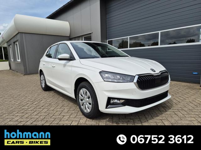 Skoda Fabia - 1.0 TSI 95PS Selection 5-türig Rückf.Kamera Parksensoren Sitzheizung Multifunktionslenkrad Klima Skoda-Radio Bluetooth Touchscreen Tempomat Nebelsch. Apple CarPlay + Android Auto
