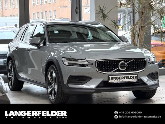 Volvo V60 Cross Country - V 60 B4 AWD Plus
