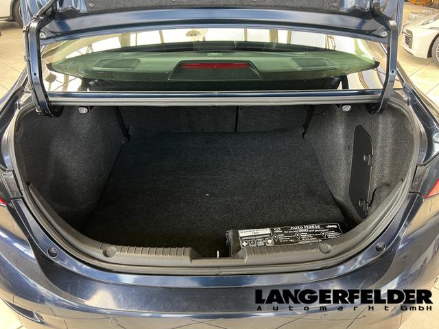 Mazda Mazda3 5-Türer 3 2.2 SKYACTIV-D 150 Sports-Line 