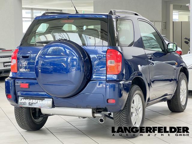 Toyota RAV4 1.8 4x2 blue 