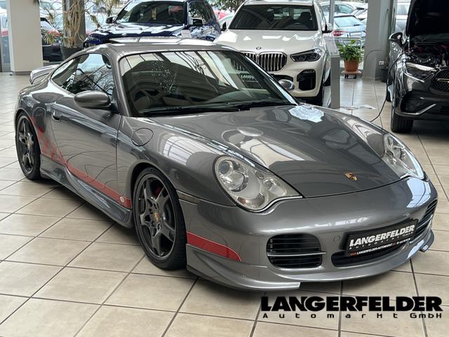 Porsche 911 Carrera 4 S 