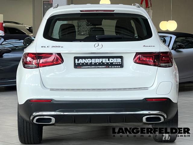 Mercedes-Benz GLC 300 e AMG Line 4Matic 