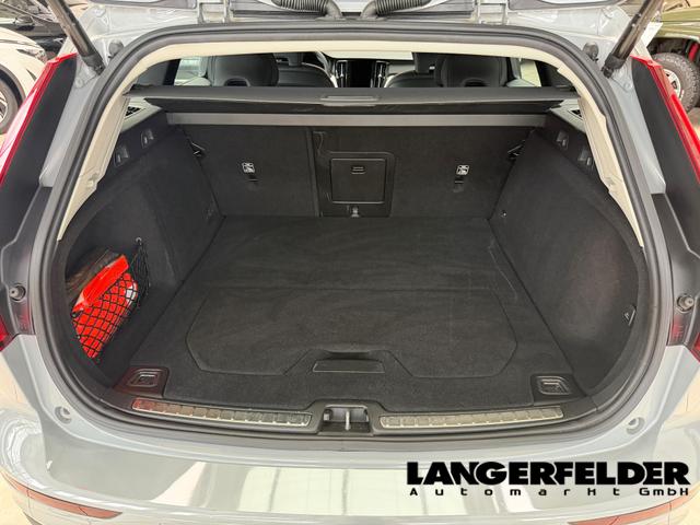 Volvo V60 Cross Country V 60 B4 AWD Plus 