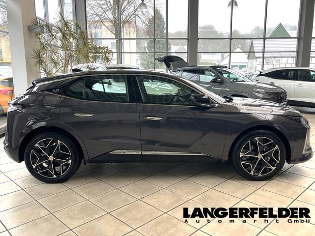 DS Automobiles 4 1.2 Mild-Hybrid 136 &Eacute;dition France 