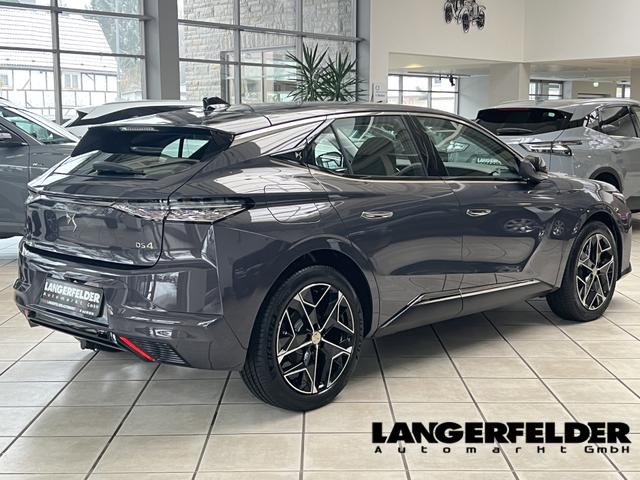 DS Automobiles 4 1.2 Mild-Hybrid 136 &Eacute;dition France 