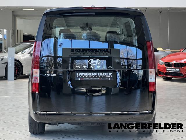 Hyundai Staria 1.6 T-GDI Hybrid 