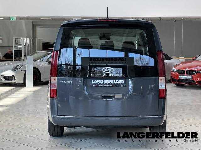 Hyundai Staria 1.6 T-GDI Hybrid 