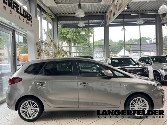 Kia Carens 1.6 GDI Dream Team Edition 