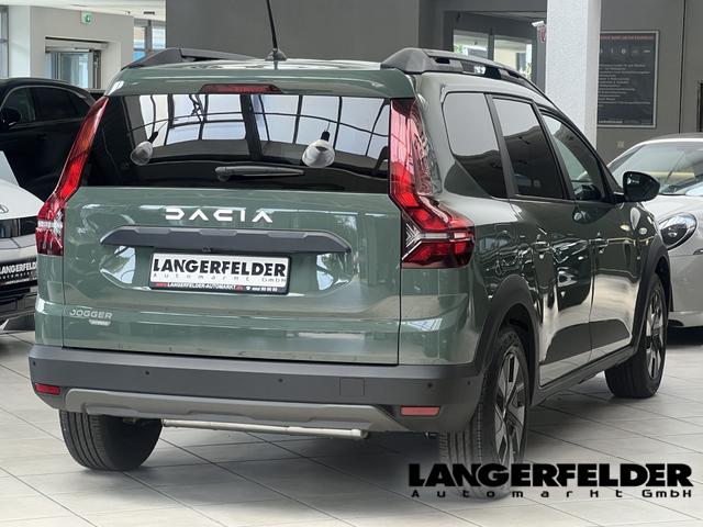 Dacia Jogger 1.6 E-TECH Hyb 140 Expression 7-Spl. 