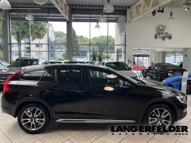 Volvo V60 Cross Country V 60 D4 Pro 