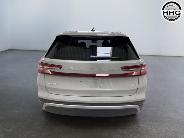 Beispielbilder, ggf. teilweise mit Sonderausstattung