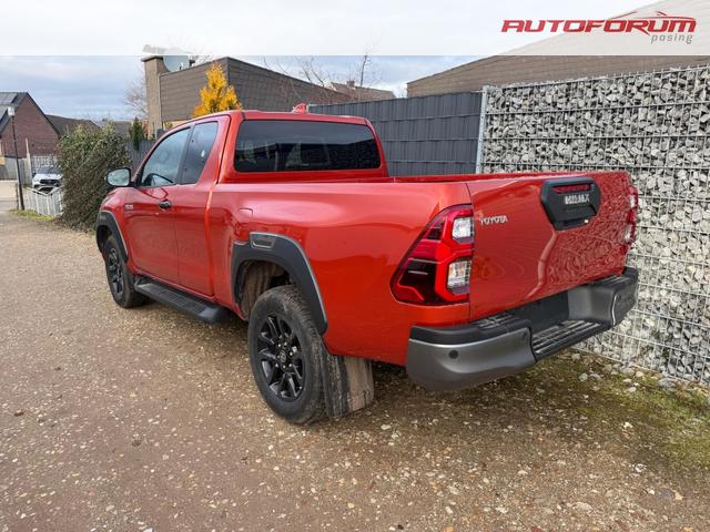 Toyota Hilux Extra Cab 2.8 D-4D AT 4WD Invincible Orange 