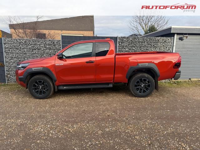 Toyota Hilux Extra Cab 2.8 D-4D AT 4WD Invincible Orange 