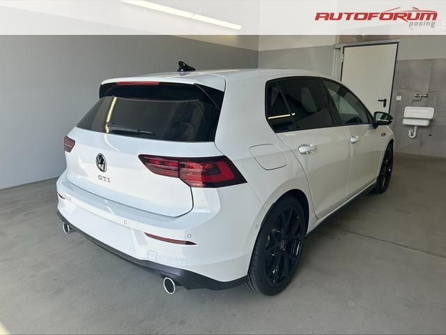 Volkswagen Golf GTI DSG AHK+IQ.Light+Drive+Black+Harman+Alu19+HUD+Navi+Pano+Keyless 