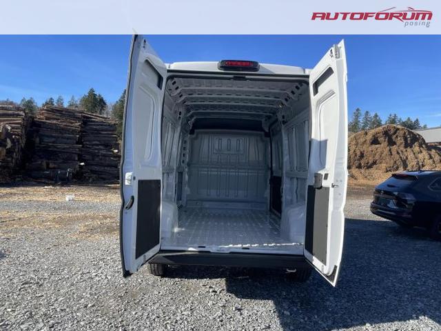 Fiat Ducato Kastenwagen Kasten L3H2 (Kasten L3H2) 2.2 Multijet 103kW (140 PS) 6-Gang Schaltgetriebe 