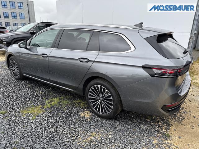 Volkswagen / Passat Variant / Weiß / / / 