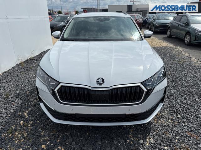 Skoda / Octavia / Weiß / / / 