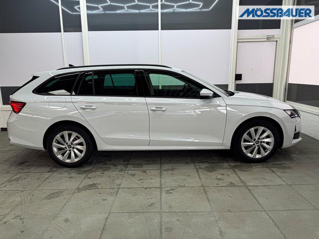 Skoda Octavia Combi Selection DSG ACC NAVI BSD 