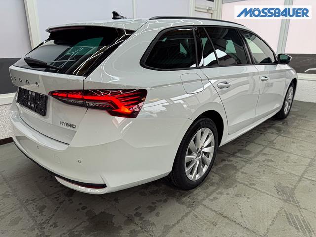 Skoda Octavia Combi Selection DSG ACC NAVI BSD 