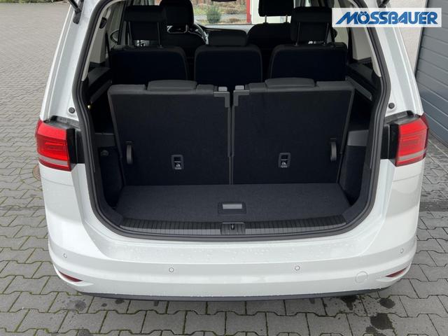 Volkswagen Touran People 1,5 TSI 110KW Navigation 